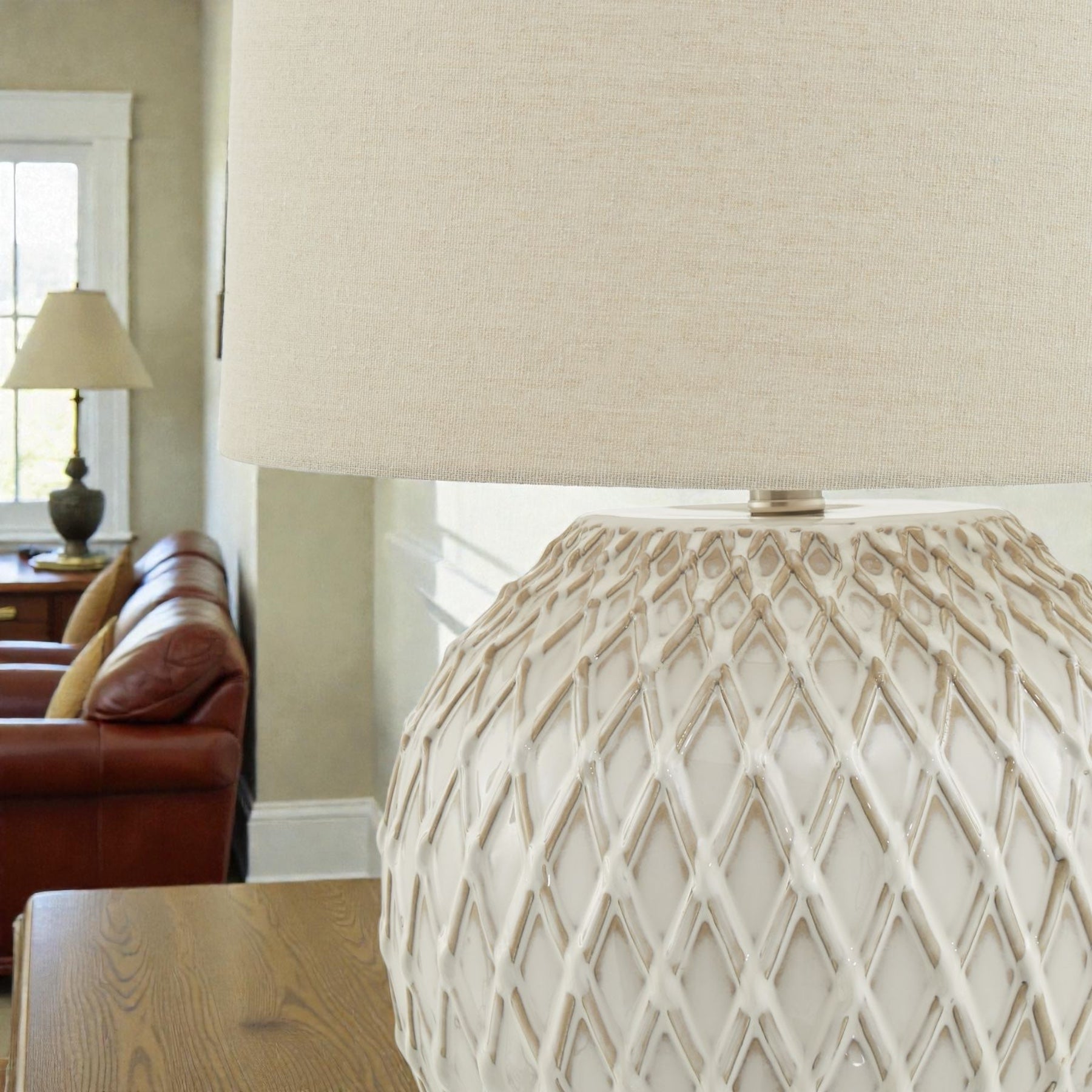 Lattice Ceramic Table Lamp With Linen Shade