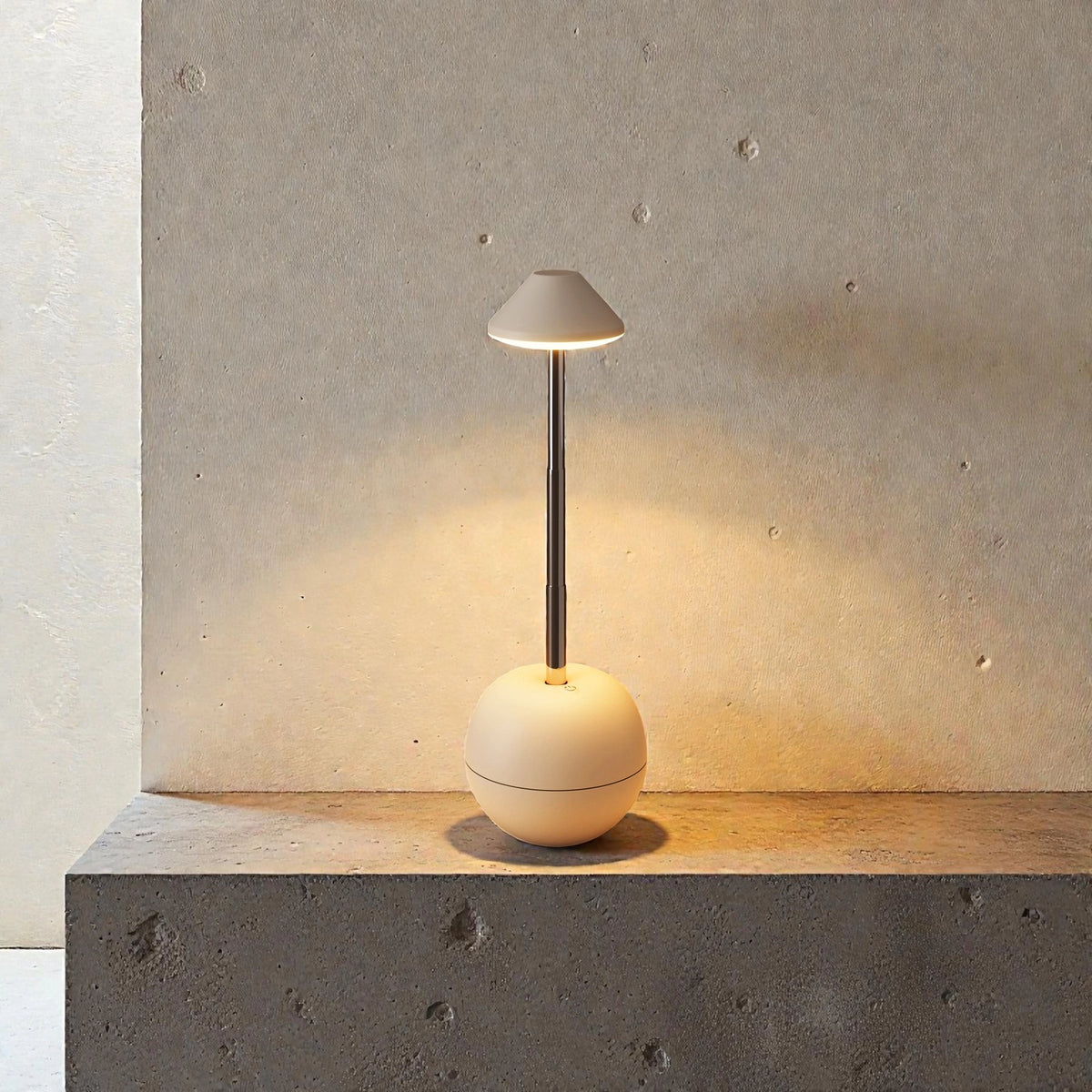 Creative Tumbler Table Lamp – Rechargeable Colour-Changing LED Night Light